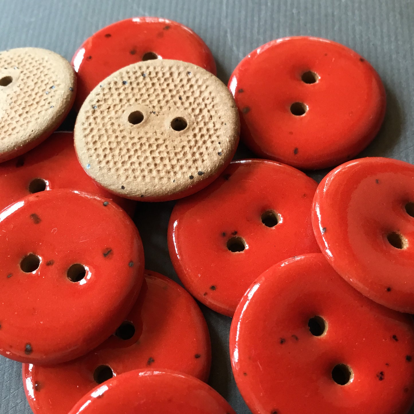 Red Stoneware Fleck Button 7/8"