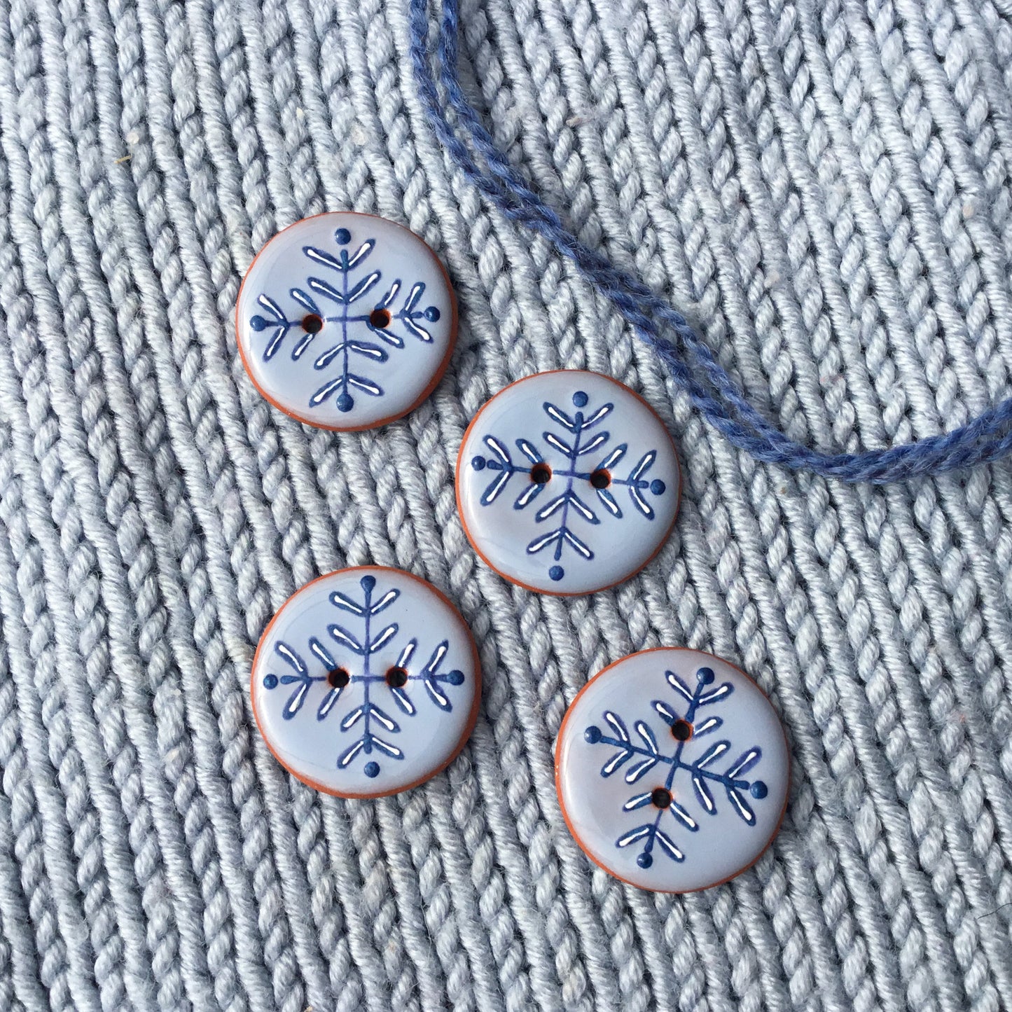 ‘Wintery Blues’ Bud & Vine Ceramic Button 1-1/16"