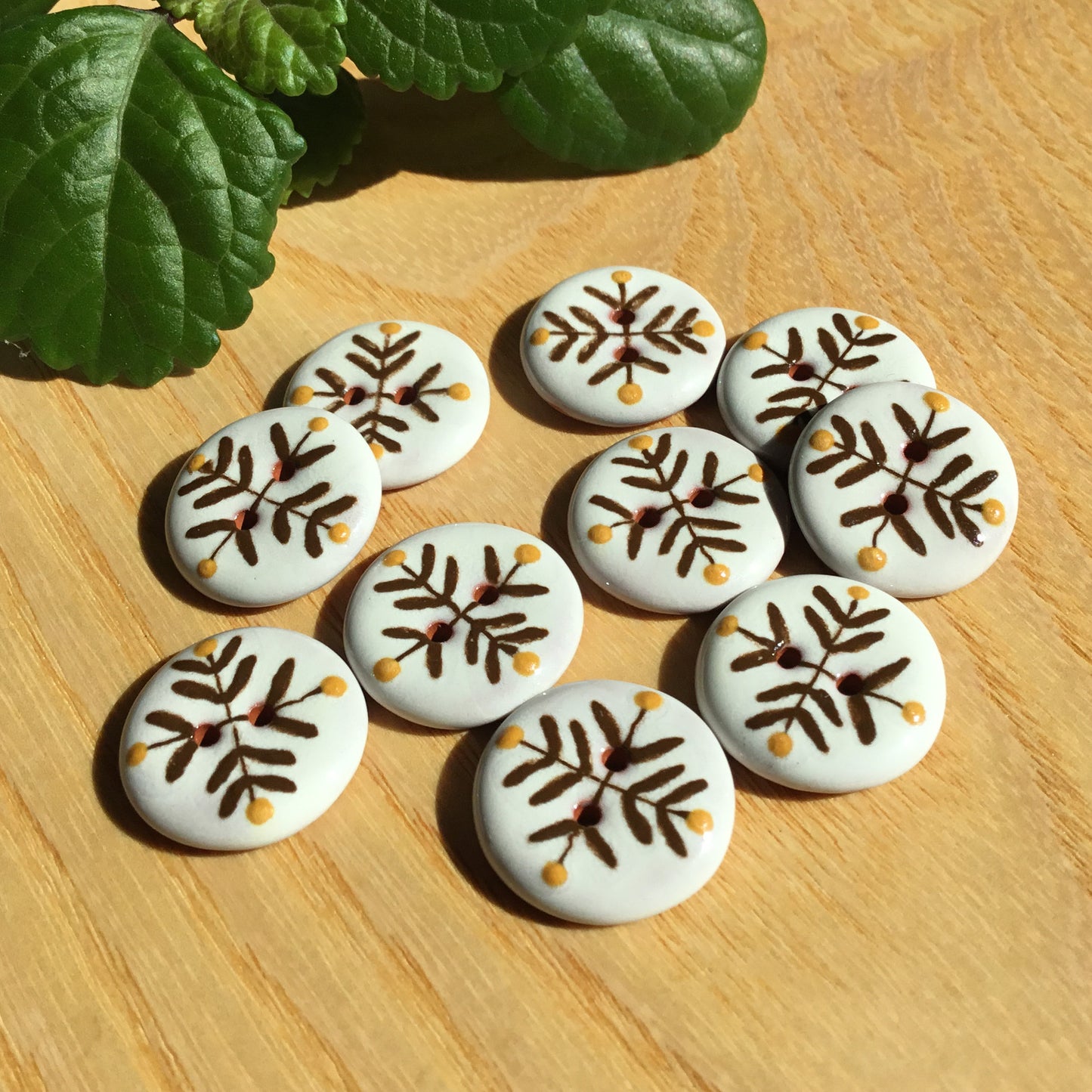 ‘Bud & Vine’ Ceramic Button 3/4”