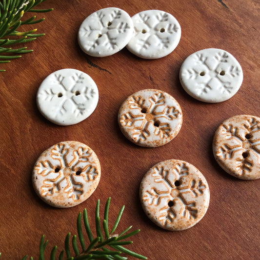 Stoneware Snowflake Button 15/16"