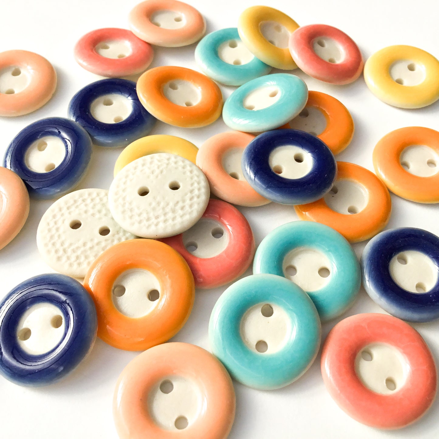 COLOR LOOP Porcelain Button  3/4"