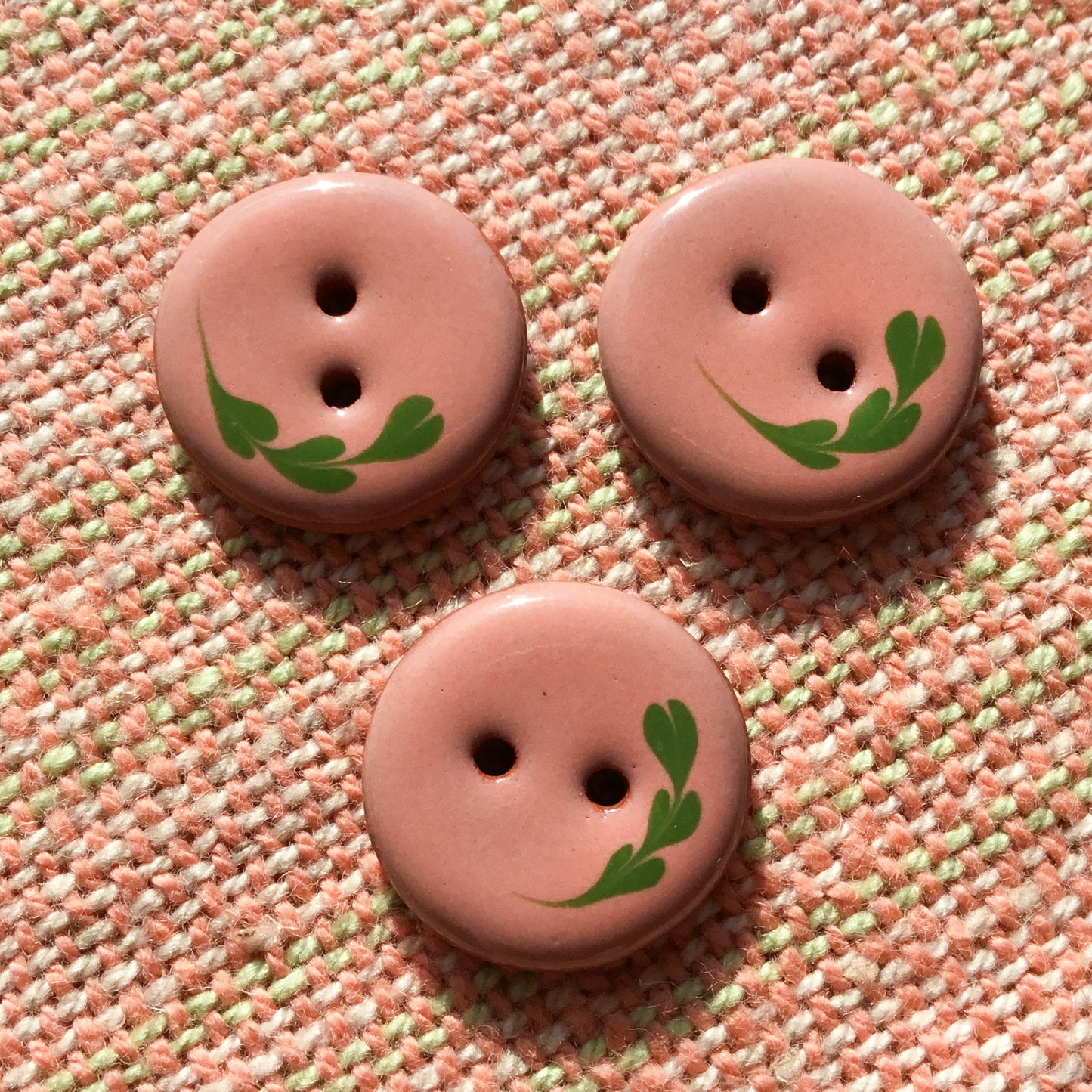 'Leaflet' Ceramic Button  3/4"