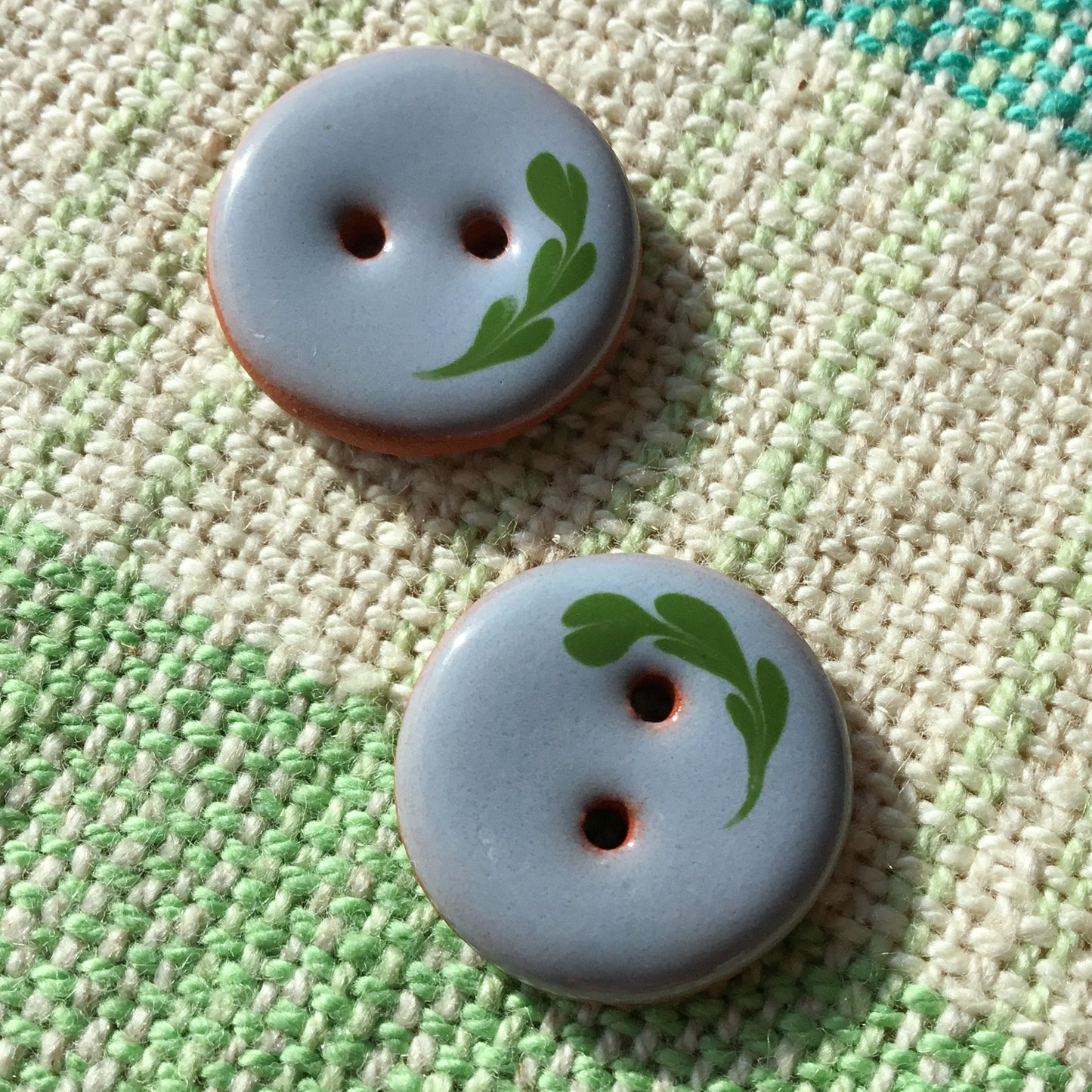 'Leaflet' Ceramic Button  3/4"