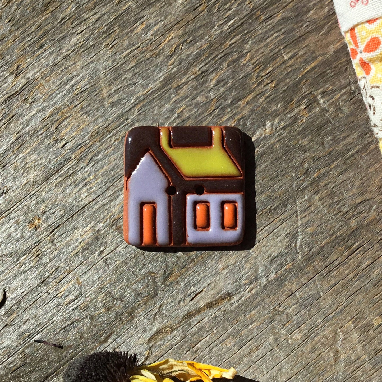 House Quilt Button 15/16”