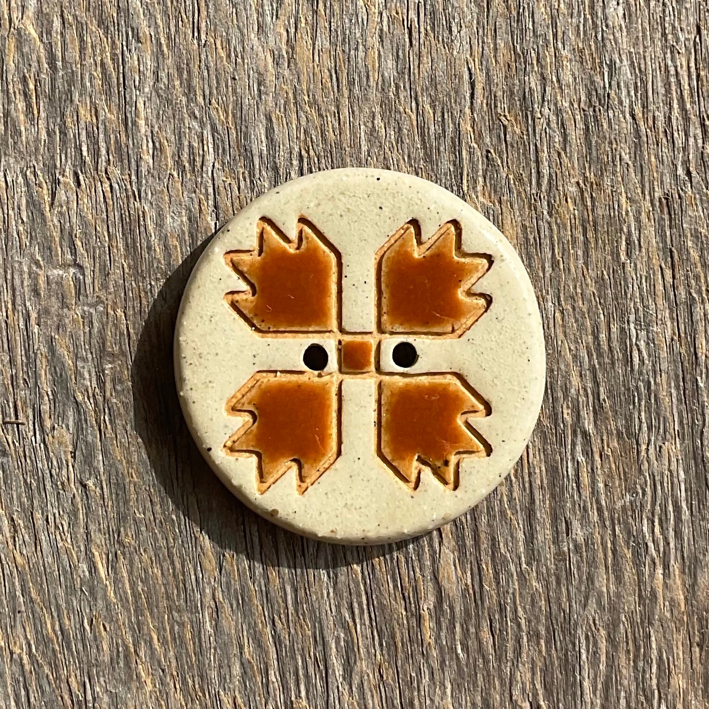 Stoneware Bear Paw Quilt Block Button  1-1/16”