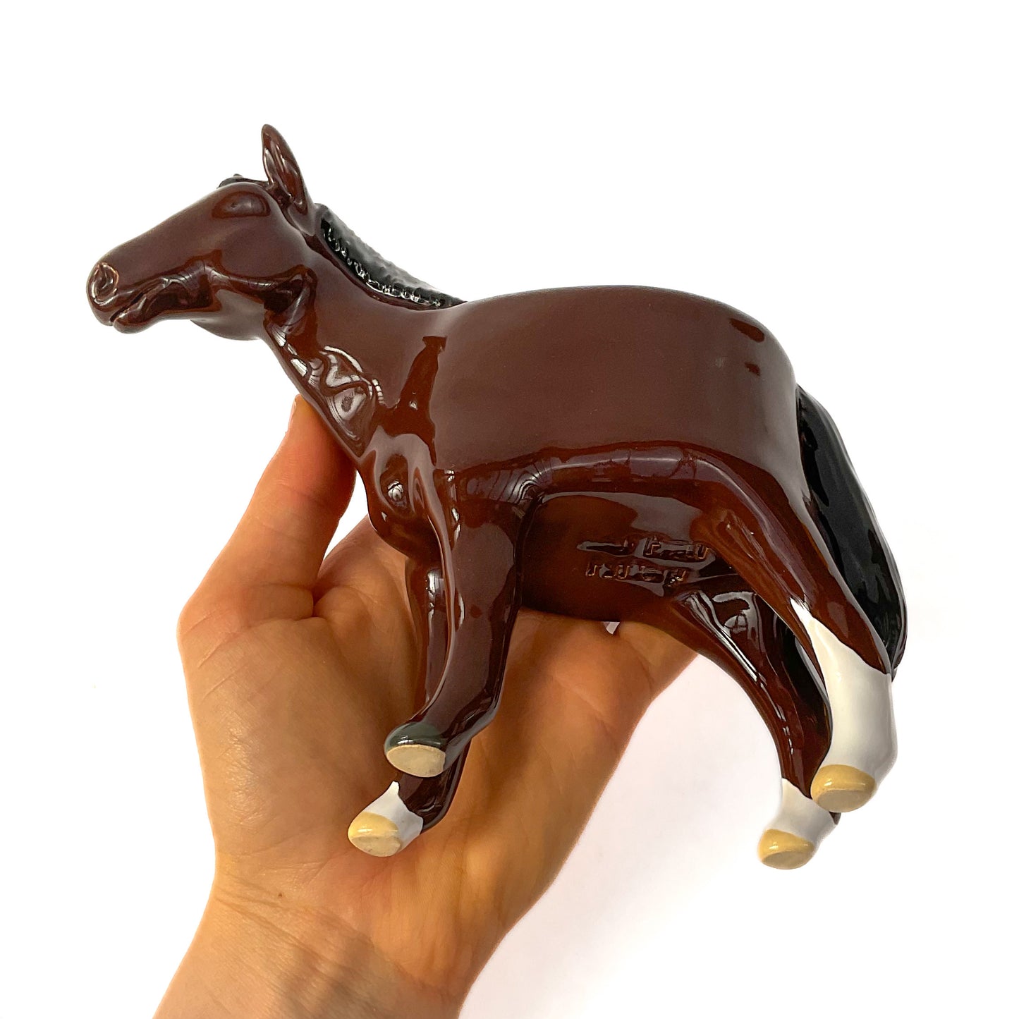 Thoroughbred Horse Pot