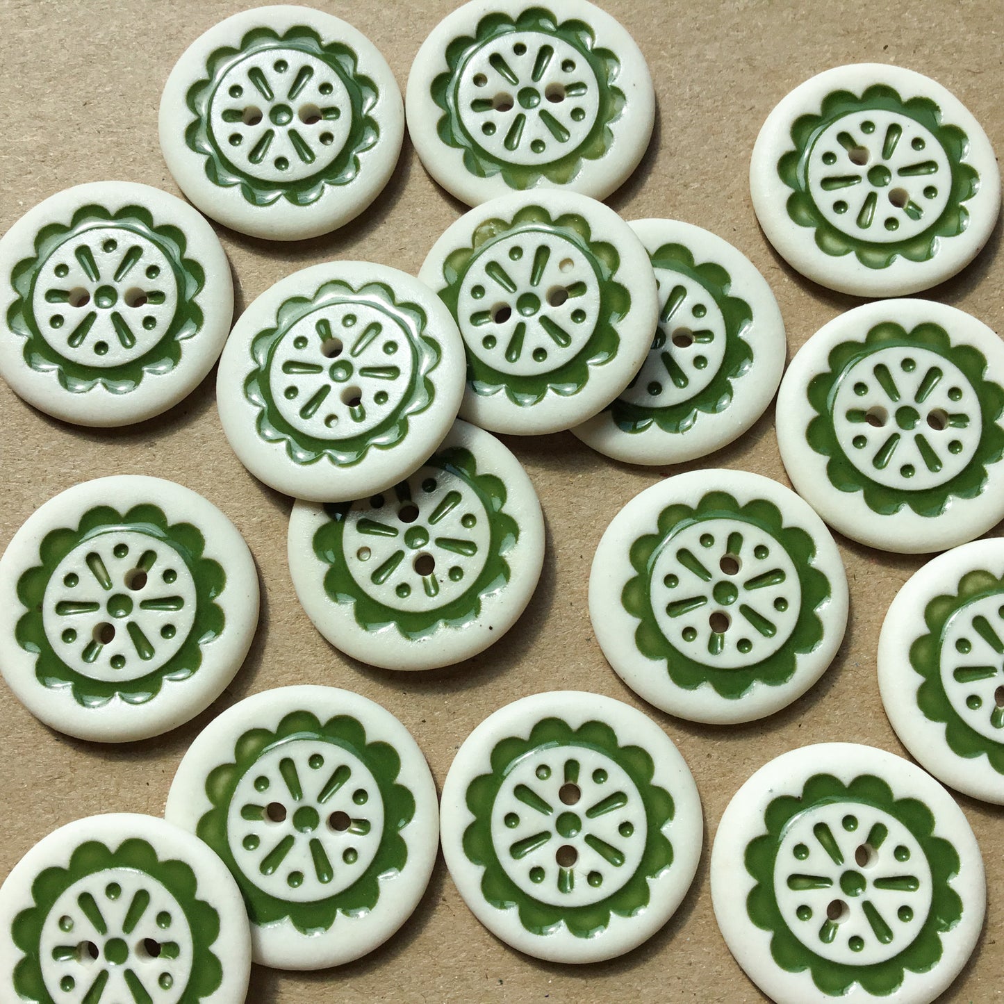 Scalloped Flower Porcelain Button  ‘Green Thumb’  1"