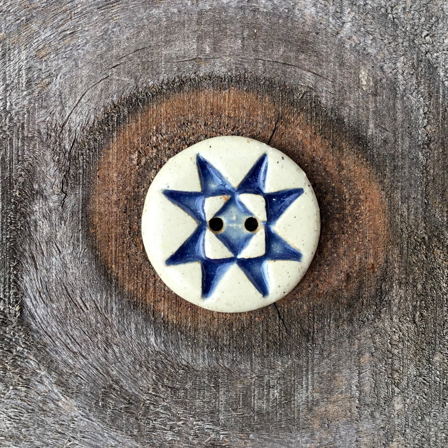 Rustic Style Ohio Star Stoneware Button 7/8"