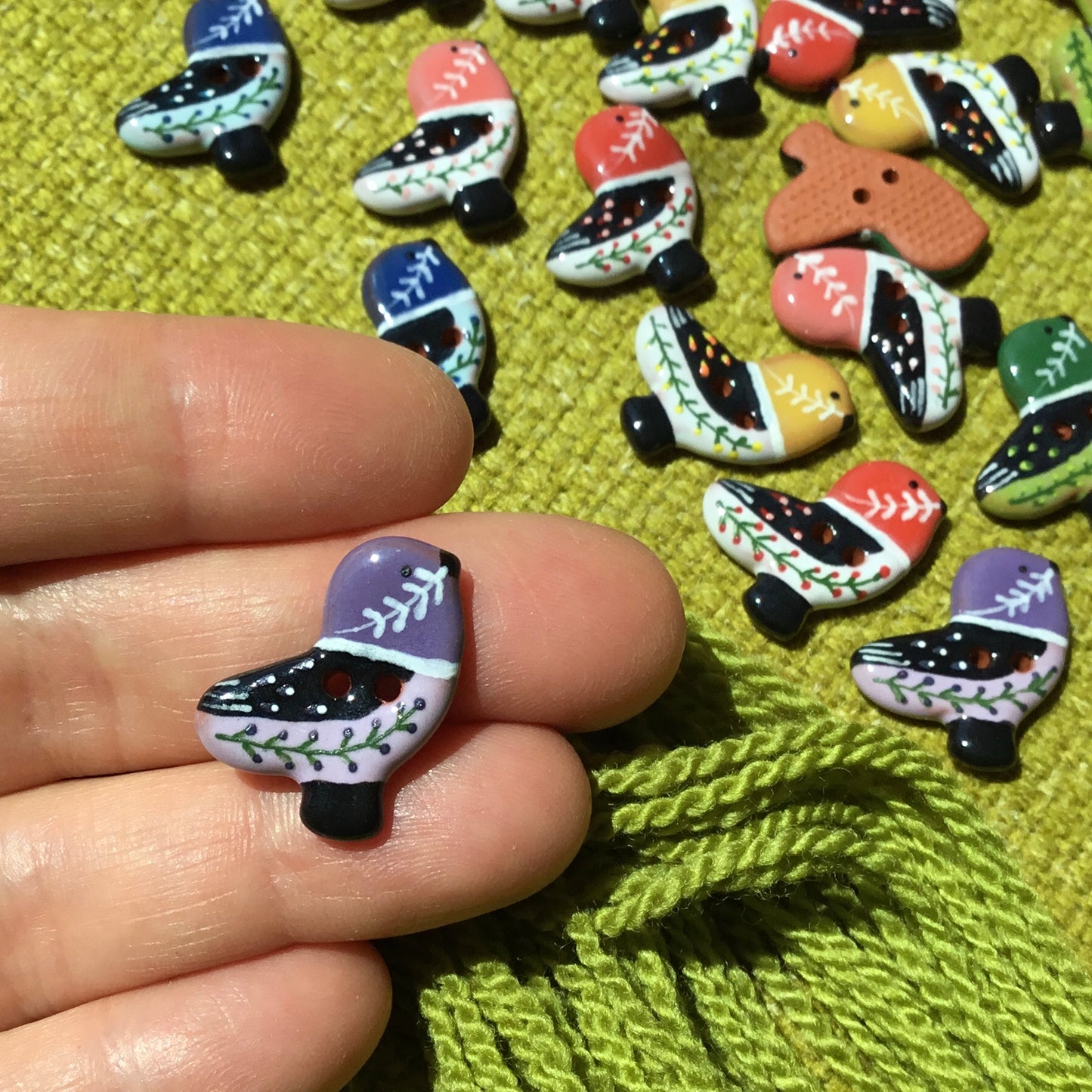 Ceramic Folk Bird Buttons  3/4" x 7/8"