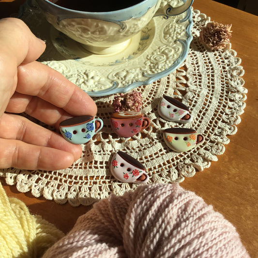 Antique Rose Earthenware Mug Button 3/4” x 1-1/8”