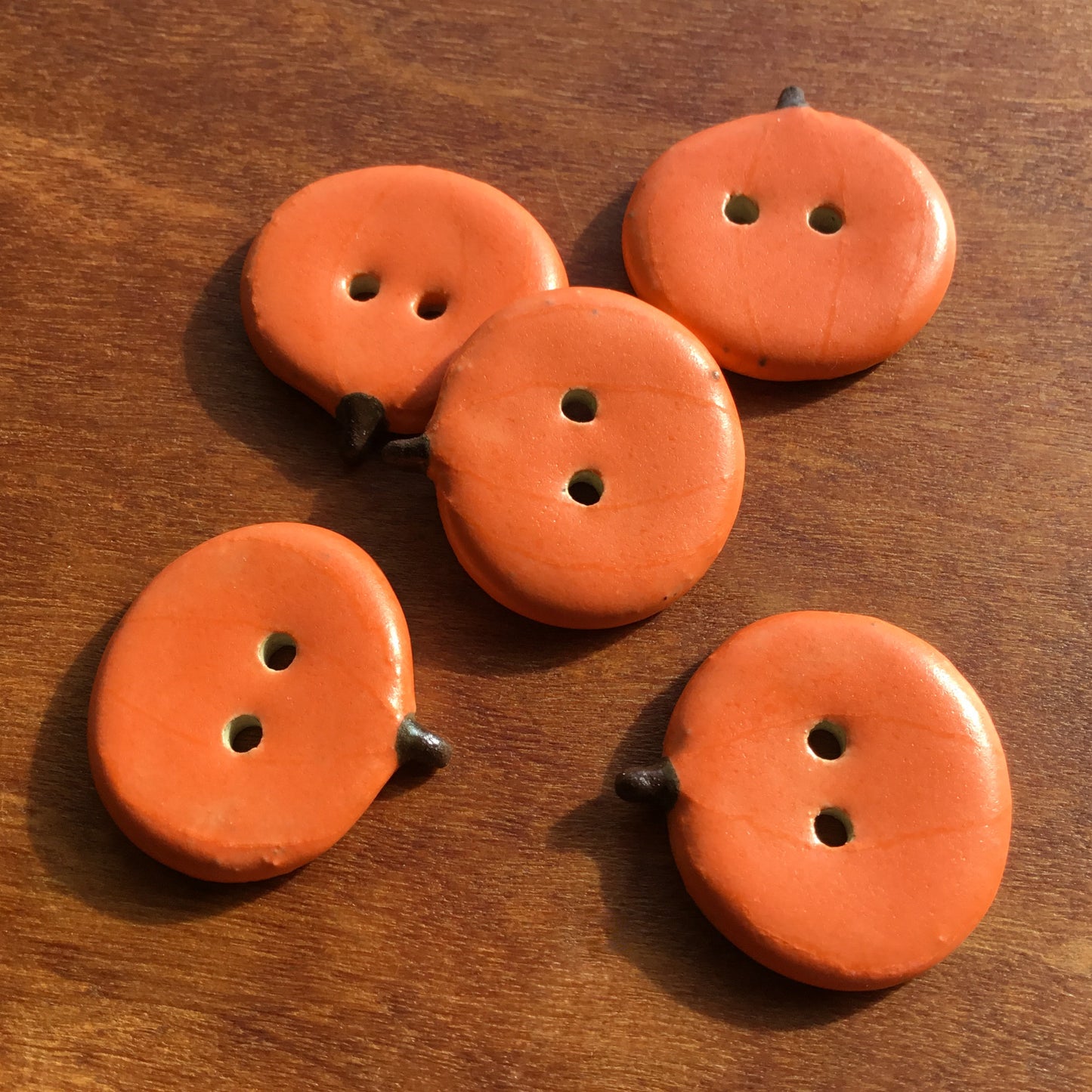 Stoneware Pumpkin Button 7/8"
