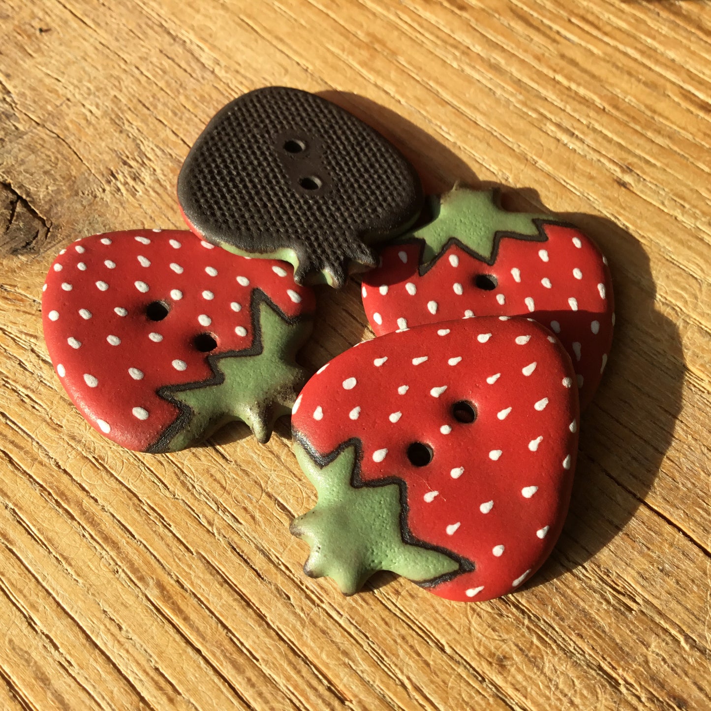Stoneware Strawberry Button - 1-1/8" x 1-3/8