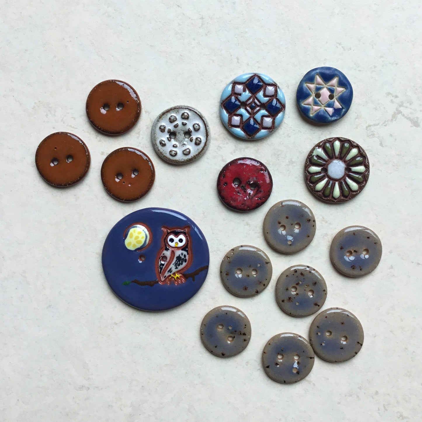 DISCOUNT Lots of Buttons & Charms