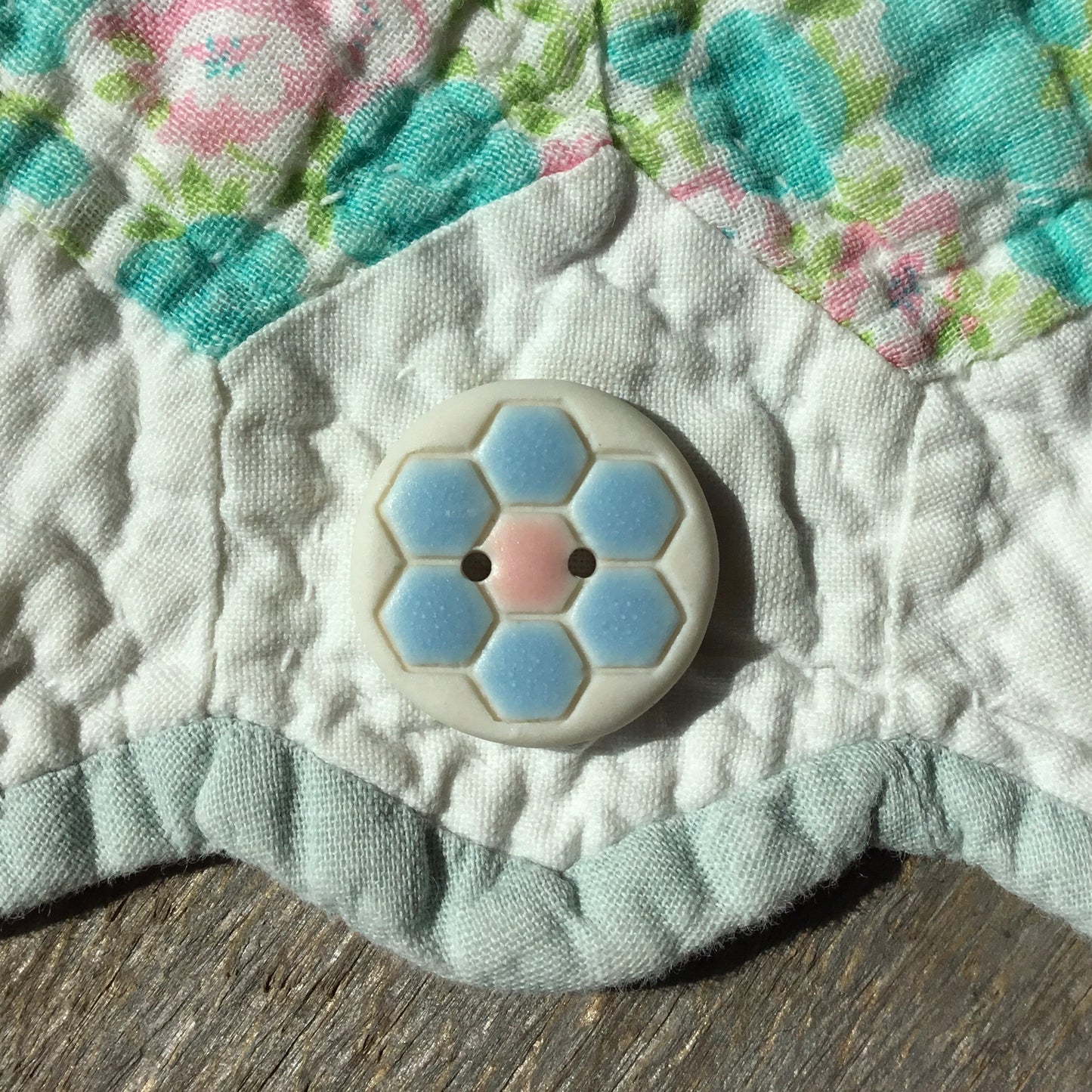 ‘Grandma’s Flower Garden’ Porcelain Button 7/8"
