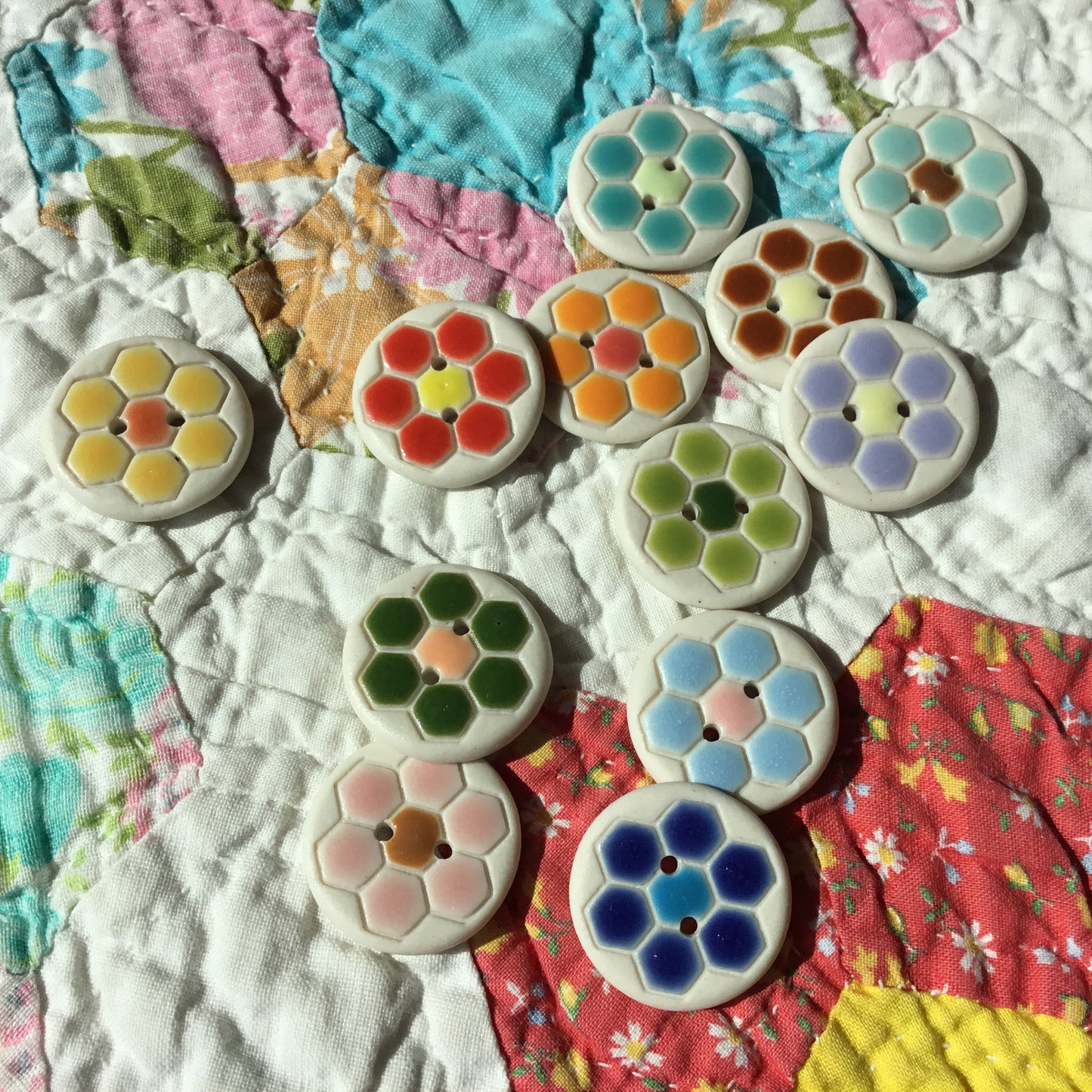 ‘Grandma’s Flower Garden’ Porcelain Button 7/8"