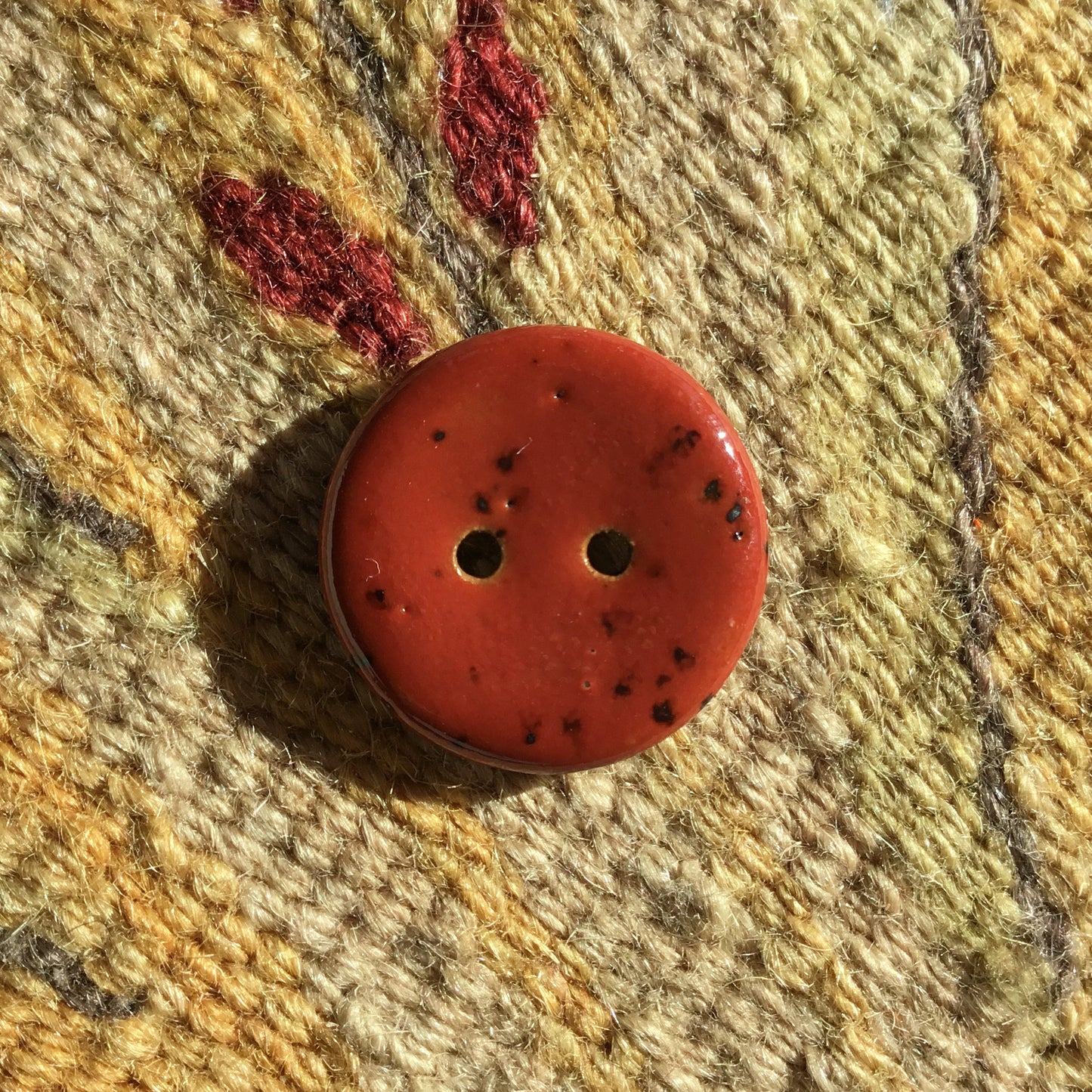 Stoneware Fleck Button  7/8"