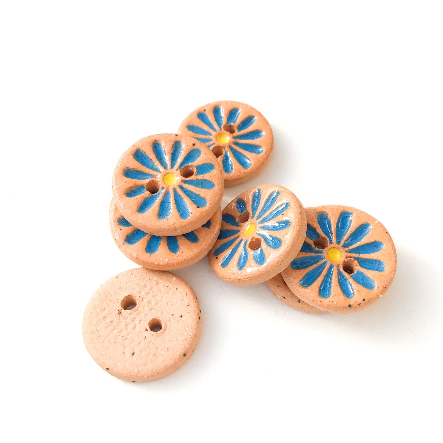 Bright Blue Daisy Buttons on Brown Clay - Ceramic Flower Buttons - 9/16" - 8 Pack (ws-12)