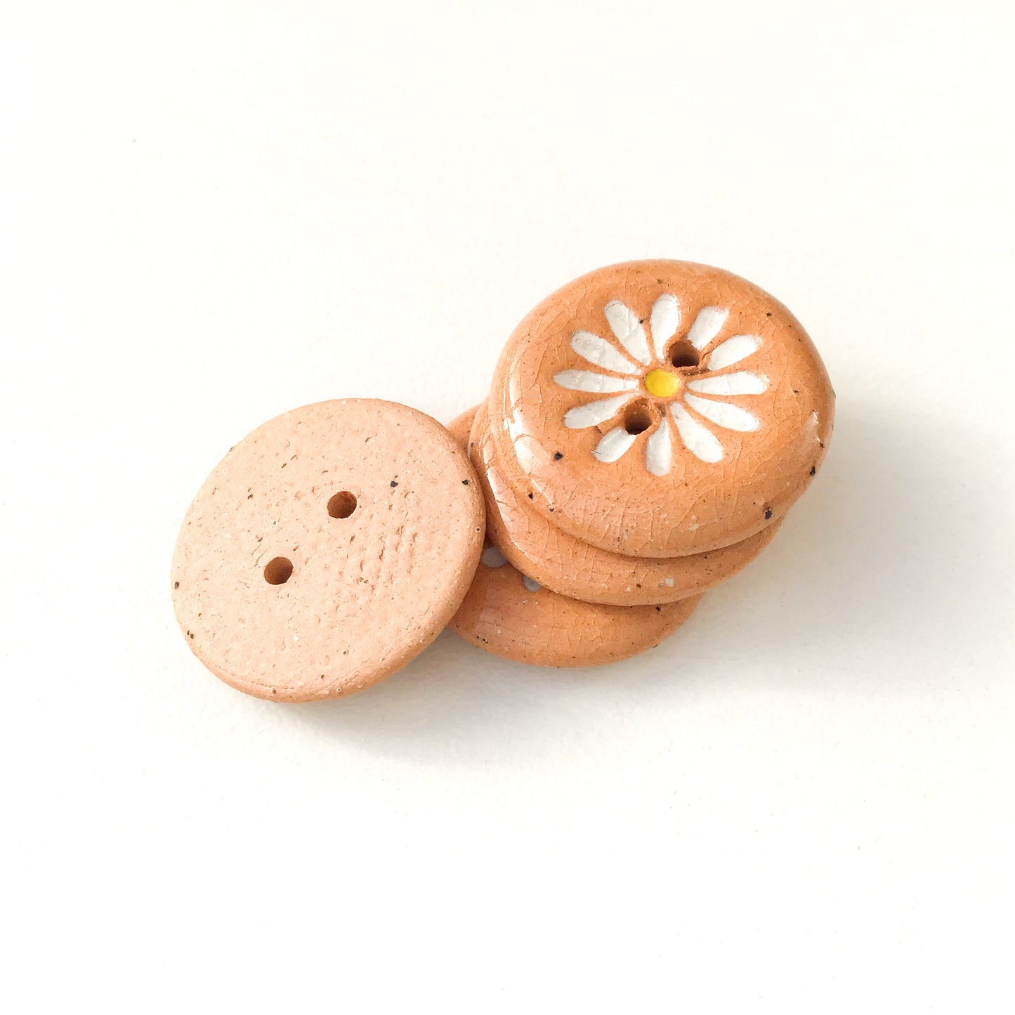 (Wholesale Accounts Only) 3/4" Daisy - round - pillowed - brown clay (ws-268)