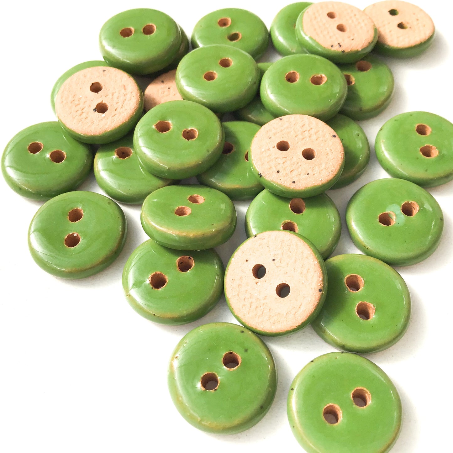 Shamrock Green Ceramic Buttons - Green Pottery Buttons - 9/16" (ws-190)