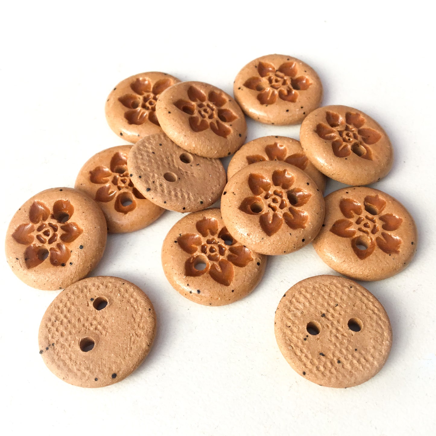 Country Brown Flower Buttons - 11/16"