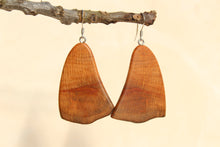 Load image into Gallery viewer, Natural Wooden Earrings - Sycamore - Live Edge Design
